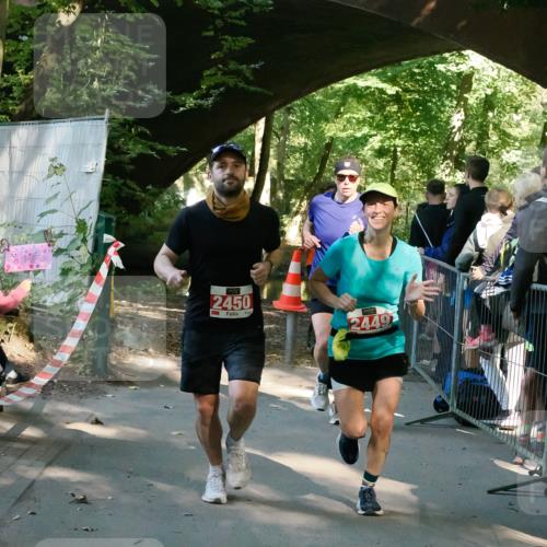 28.09.2025 - 33. Volkslauf durch das schöne Alstertal Fabian Wolf http://msf.ph/oto/8976180 28.09.2025 12:26:04 Laufen 2450, 2449 meine-sportfotos.de