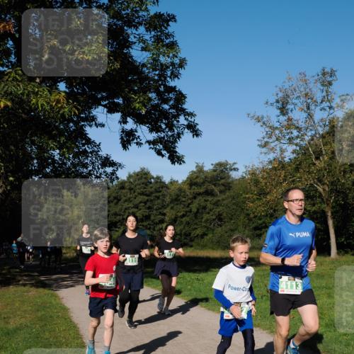 28.09.2025 - 33. Volkslauf durch das schöne Alstertal Fabian Wolf http://msf.ph/oto/8976188 28.09.2025 10:39:16 Laufen 4119, 4113 meine-sportfotos.de