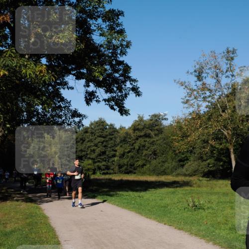 28.09.2025 - 33. Volkslauf durch das schöne Alstertal Fabian Wolf http://msf.ph/oto/8976226 28.09.2025 10:39:20 Laufen  meine-sportfotos.de