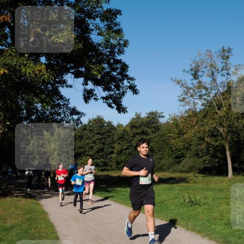 28.09.2025 - 33. Volkslauf durch das schöne Alstertal Fabian Wolf http://msf.ph/oto/8976238 28.09.2025 10:39:22 Laufen 4007 meine-sportfotos.de