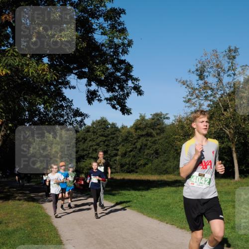 28.09.2025 - 33. Volkslauf durch das schöne Alstertal Fabian Wolf http://msf.ph/oto/8976307 28.09.2025 10:39:33 Laufen 4042 meine-sportfotos.de