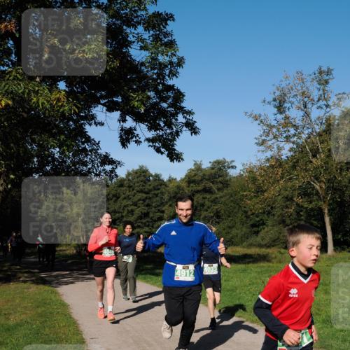 28.09.2025 - 33. Volkslauf durch das schöne Alstertal Fabian Wolf http://msf.ph/oto/8976406 28.09.2025 10:39:55 Laufen 4046, 4912, 4033 meine-sportfotos.de