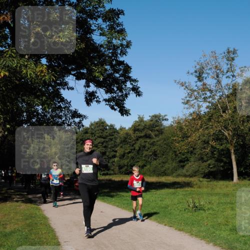 28.09.2025 - 33. Volkslauf durch das schöne Alstertal Fabian Wolf http://msf.ph/oto/8976448 28.09.2025 10:40:00 Laufen 4160, 4914 meine-sportfotos.de