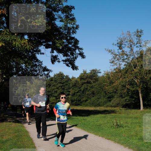 28.09.2025 - 33. Volkslauf durch das schöne Alstertal Fabian Wolf http://msf.ph/oto/8976470 28.09.2025 10:40:03 Laufen 4013 meine-sportfotos.de