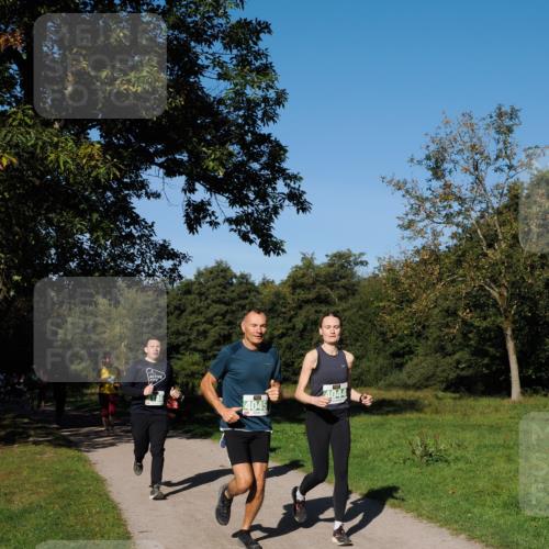 28.09.2025 - 33. Volkslauf durch das schöne Alstertal Fabian Wolf http://msf.ph/oto/8976505 28.09.2025 10:40:08 Laufen 4045, 4044 meine-sportfotos.de