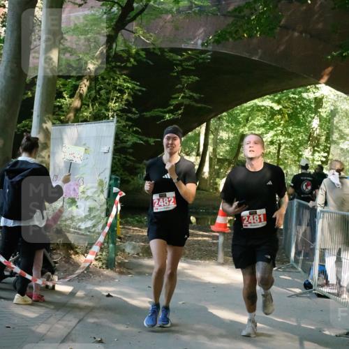 28.09.2025 - 33. Volkslauf durch das schöne Alstertal Fabian Wolf http://msf.ph/oto/8976534 28.09.2025 12:28:52 Laufen 2482, 2481 meine-sportfotos.de