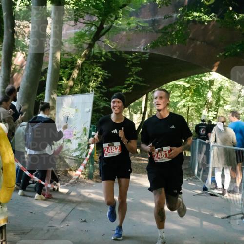 28.09.2025 - 33. Volkslauf durch das schöne Alstertal Fabian Wolf http://msf.ph/oto/8976541 28.09.2025 12:28:53 Laufen 2482, 2481 meine-sportfotos.de