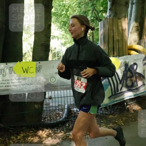 28.09.2025 - 33. Volkslauf durch das schöne Alstertal Fabian Wolf http://msf.ph/oto/8976730 28.09.2025 12:31:03 Laufen 2352 meine-sportfotos.de