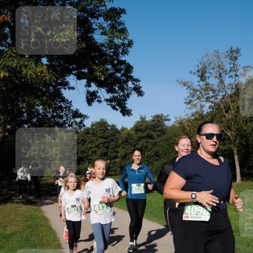 28.09.2025 - 33. Volkslauf durch das schöne Alstertal Fabian Wolf http://msf.ph/oto/8976772 28.09.2025 10:40:47 Laufen 4921, 4125, 4126, 4096 meine-sportfotos.de