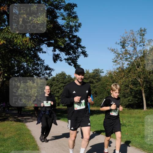 28.09.2025 - 33. Volkslauf durch das schöne Alstertal Fabian Wolf http://msf.ph/oto/8976836 28.09.2025 10:41:04 Laufen 4041, 4043 meine-sportfotos.de