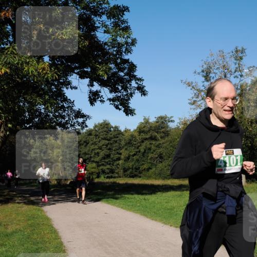 28.09.2025 - 33. Volkslauf durch das schöne Alstertal Fabian Wolf http://msf.ph/oto/8976852 28.09.2025 10:41:06 Laufen 4101 meine-sportfotos.de