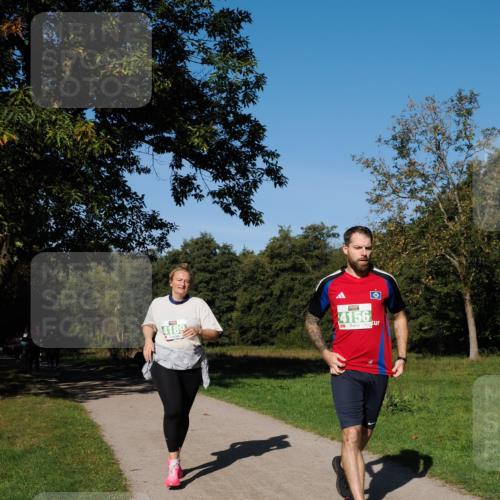 28.09.2025 - 33. Volkslauf durch das schöne Alstertal Fabian Wolf http://msf.ph/oto/8976867 28.09.2025 10:41:10 Laufen 4189, 4156 meine-sportfotos.de