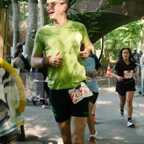 28.09.2025 - 33. Volkslauf durch das schöne Alstertal Fabian Wolf http://msf.ph/oto/8976906 28.09.2025 12:32:49 Laufen 06, 2629, 2286 meine-sportfotos.de