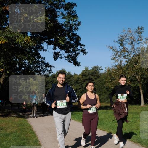 28.09.2025 - 33. Volkslauf durch das schöne Alstertal Fabian Wolf http://msf.ph/oto/8976926 28.09.2025 10:41:35 Laufen 4178, 070, 4179 meine-sportfotos.de