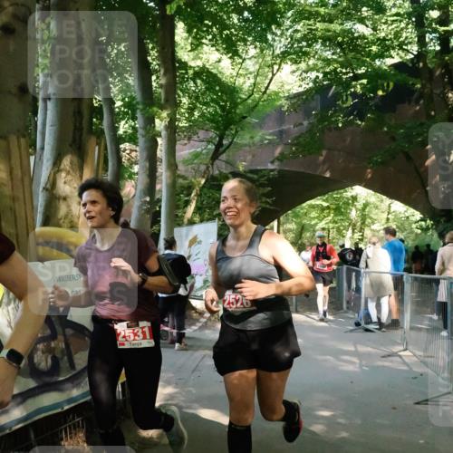 28.09.2025 - 33. Volkslauf durch das schöne Alstertal Fabian Wolf http://msf.ph/oto/8976947 28.09.2025 12:33:03 Laufen 2531, 2526, 1098 meine-sportfotos.de