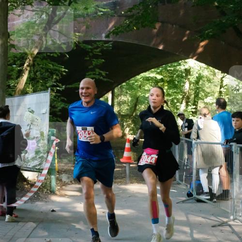 28.09.2025 - 33. Volkslauf durch das schöne Alstertal Fabian Wolf http://msf.ph/oto/8976976 28.09.2025 12:33:13 Laufen 2043, 2044 meine-sportfotos.de