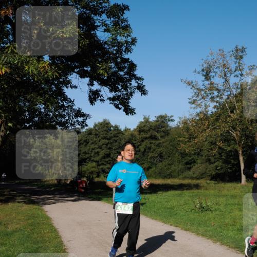 28.09.2025 - 33. Volkslauf durch das schöne Alstertal Fabian Wolf http://msf.ph/oto/8977093 28.09.2025 10:42:19 Laufen 4142 meine-sportfotos.de