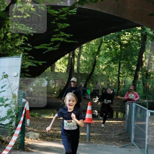 28.09.2025 - 33. Volkslauf durch das schöne Alstertal Fabian Wolf http://msf.ph/oto/8977225 28.09.2025 11:00:59 Laufen 4086 meine-sportfotos.de