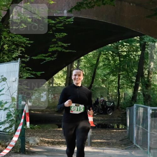 28.09.2025 - 33. Volkslauf durch das schöne Alstertal Fabian Wolf http://msf.ph/oto/8977261 28.09.2025 11:05:09 Laufen 4915 meine-sportfotos.de