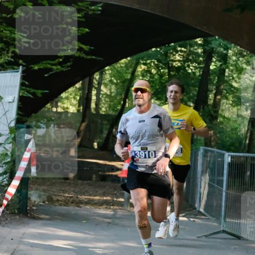 28.09.2025 - 33. Volkslauf durch das schöne Alstertal Fabian Wolf http://msf.ph/oto/8977297 28.09.2025 11:10:42 Laufen 3910 meine-sportfotos.de