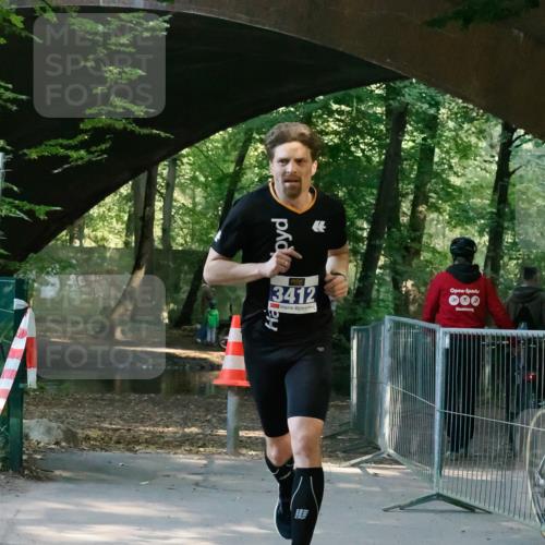 28.09.2025 - 33. Volkslauf durch das schöne Alstertal Fabian Wolf http://msf.ph/oto/8977301 28.09.2025 11:11:21 Laufen 3412 meine-sportfotos.de