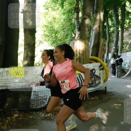 28.09.2025 - 33. Volkslauf durch das schöne Alstertal Fabian Wolf http://msf.ph/oto/8977342 28.09.2025 12:42:02 Laufen 320 meine-sportfotos.de