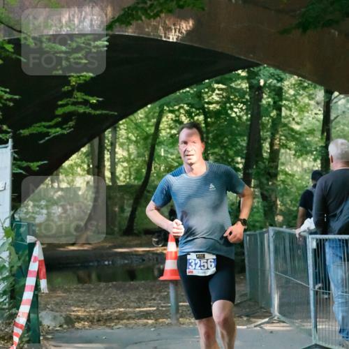 28.09.2025 - 33. Volkslauf durch das schöne Alstertal Fabian Wolf http://msf.ph/oto/8977352 28.09.2025 11:16:02 Laufen 3256 meine-sportfotos.de