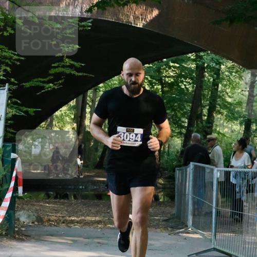 28.09.2025 - 33. Volkslauf durch das schöne Alstertal Fabian Wolf http://msf.ph/oto/8977363 28.09.2025 11:17:44 Laufen 3094 meine-sportfotos.de