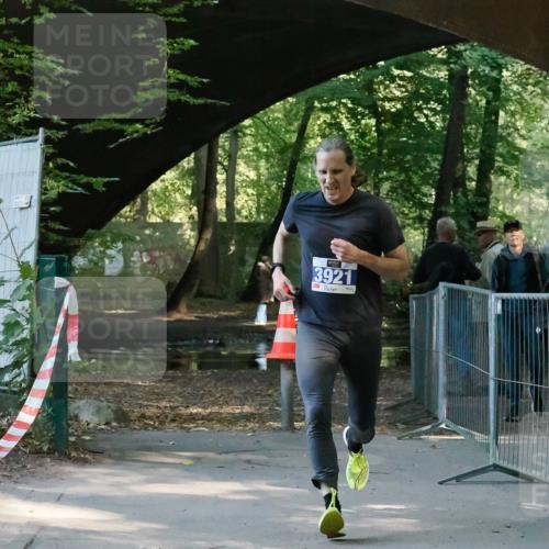 28.09.2025 - 33. Volkslauf durch das schöne Alstertal Fabian Wolf http://msf.ph/oto/8977367 28.09.2025 11:17:56 Laufen 3921 meine-sportfotos.de