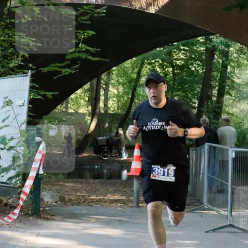 28.09.2025 - 33. Volkslauf durch das schöne Alstertal Fabian Wolf http://msf.ph/oto/8977372 28.09.2025 11:18:51 Laufen 3919 meine-sportfotos.de