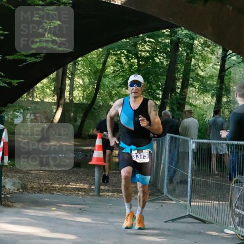 28.09.2025 - 33. Volkslauf durch das schöne Alstertal Fabian Wolf http://msf.ph/oto/8977383 28.09.2025 11:19:42 Laufen 3375 meine-sportfotos.de