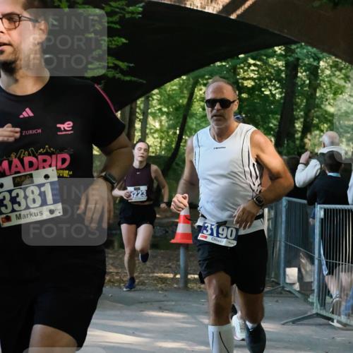 28.09.2025 - 33. Volkslauf durch das schöne Alstertal Fabian Wolf http://msf.ph/oto/8977425 28.09.2025 11:22:28 Laufen 3381, 3223, 3190 meine-sportfotos.de