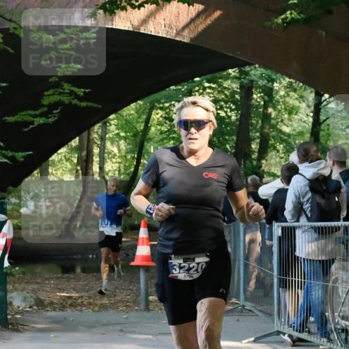 28.09.2025 - 33. Volkslauf durch das schöne Alstertal Fabian Wolf http://msf.ph/oto/8977460 28.09.2025 11:24:18 Laufen 3220 meine-sportfotos.de