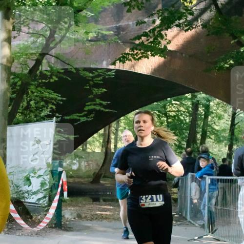 28.09.2025 - 33. Volkslauf durch das schöne Alstertal Fabian Wolf http://msf.ph/oto/8977489 28.09.2025 11:26:38 Laufen 3210 meine-sportfotos.de