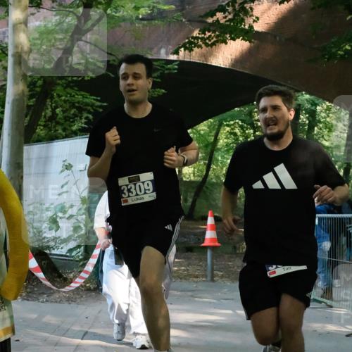 28.09.2025 - 33. Volkslauf durch das schöne Alstertal Fabian Wolf http://msf.ph/oto/8977497 28.09.2025 11:27:11 Laufen 3309 meine-sportfotos.de