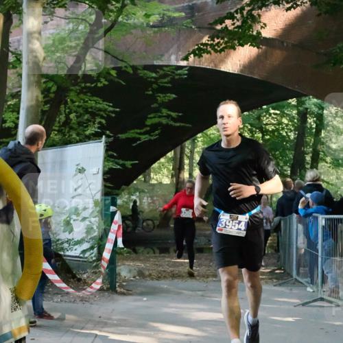 28.09.2025 - 33. Volkslauf durch das schöne Alstertal Fabian Wolf http://msf.ph/oto/8977512 28.09.2025 11:27:38 Laufen 3306, 3954 meine-sportfotos.de
