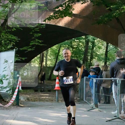 28.09.2025 - 33. Volkslauf durch das schöne Alstertal Fabian Wolf http://msf.ph/oto/8977528 28.09.2025 11:28:17 Laufen 3181 meine-sportfotos.de