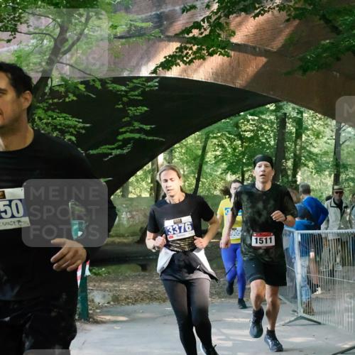 28.09.2025 - 33. Volkslauf durch das schöne Alstertal Fabian Wolf http://msf.ph/oto/8977577 28.09.2025 11:30:04 Laufen 50, 3376, 905, 1511 meine-sportfotos.de