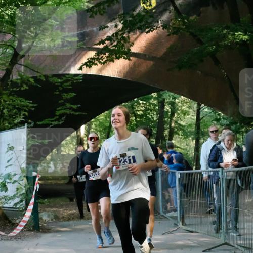 28.09.2025 - 33. Volkslauf durch das schöne Alstertal Fabian Wolf http://msf.ph/oto/8977610 28.09.2025 11:31:19 Laufen 231, 3125, 3021 meine-sportfotos.de