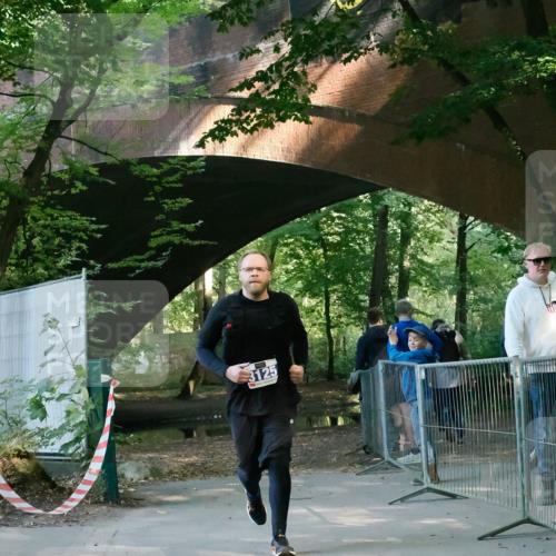 28.09.2025 - 33. Volkslauf durch das schöne Alstertal Fabian Wolf http://msf.ph/oto/8977614 28.09.2025 11:31:22 Laufen 3125 meine-sportfotos.de
