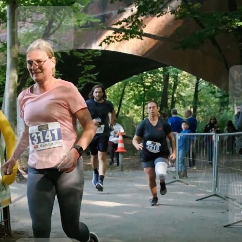 28.09.2025 - 33. Volkslauf durch das schöne Alstertal Fabian Wolf http://msf.ph/oto/8977645 28.09.2025 11:32:29 Laufen 3141, 1959, 3218 meine-sportfotos.de