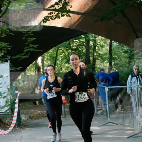 28.09.2025 - 33. Volkslauf durch das schöne Alstertal Fabian Wolf http://msf.ph/oto/8977659 28.09.2025 11:33:15 Laufen 7, 3242, 3, 3064 meine-sportfotos.de