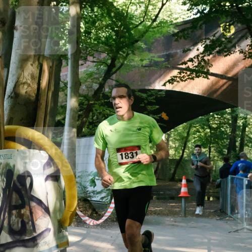 28.09.2025 - 33. Volkslauf durch das schöne Alstertal Fabian Wolf http://msf.ph/oto/8977692 28.09.2025 11:34:32 Laufen 1831 meine-sportfotos.de