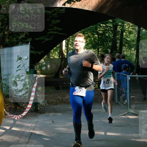 28.09.2025 - 33. Volkslauf durch das schöne Alstertal Fabian Wolf http://msf.ph/oto/8977698 28.09.2025 11:35:46 Laufen 3928, 13135 meine-sportfotos.de
