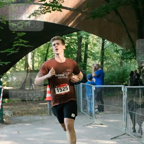 28.09.2025 - 33. Volkslauf durch das schöne Alstertal Fabian Wolf http://msf.ph/oto/8977703 28.09.2025 11:36:34 Laufen 1525 meine-sportfotos.de