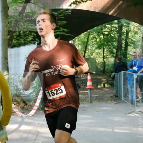 28.09.2025 - 33. Volkslauf durch das schöne Alstertal Fabian Wolf http://msf.ph/oto/8977704 28.09.2025 11:36:34 Laufen 1525 meine-sportfotos.de