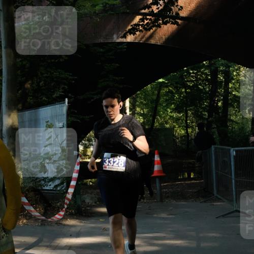 28.09.2025 - 33. Volkslauf durch das schöne Alstertal Fabian Wolf http://msf.ph/oto/8977753 28.09.2025 11:40:09 Laufen 3328 meine-sportfotos.de