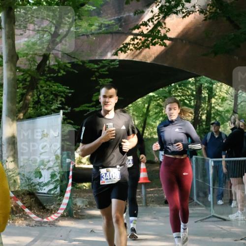 28.09.2025 - 33. Volkslauf durch das schöne Alstertal Fabian Wolf http://msf.ph/oto/8977766 28.09.2025 11:40:32 Laufen 3409 meine-sportfotos.de