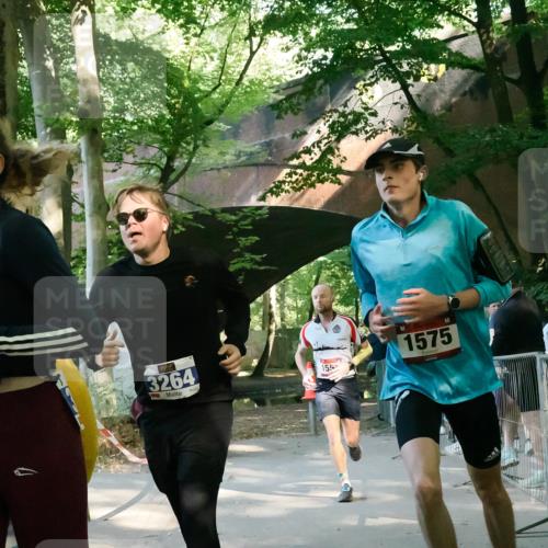 28.09.2025 - 33. Volkslauf durch das schöne Alstertal Fabian Wolf http://msf.ph/oto/8977768 28.09.2025 11:40:35 Laufen 3264, 155, 1575 meine-sportfotos.de