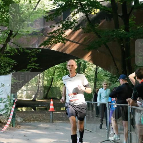 28.09.2025 - 33. Volkslauf durch das schöne Alstertal Fabian Wolf http://msf.ph/oto/8977829 28.09.2025 11:44:56 Laufen 1586 meine-sportfotos.de